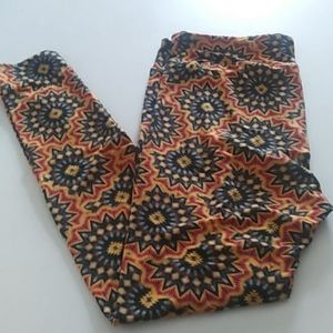 NWOT LuLaRoe TC Leggings